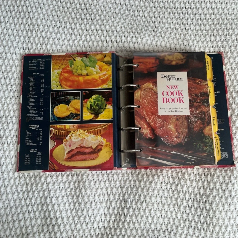 Better Homes and Garden New Cook Book 1970 with “Best You Can Bake” dessert book